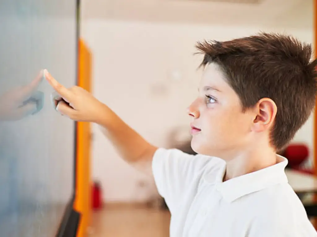65'' interactive touch screen price_ 5